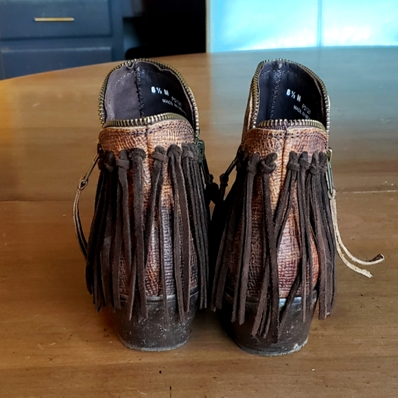 Corral Fringe Zip Booties | Brown | Size 8.5 - Picture 3 of 4
